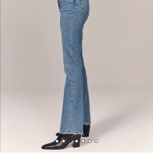 Abercrombie Ultra High Rise Vintage Flare jeans - size 29/8